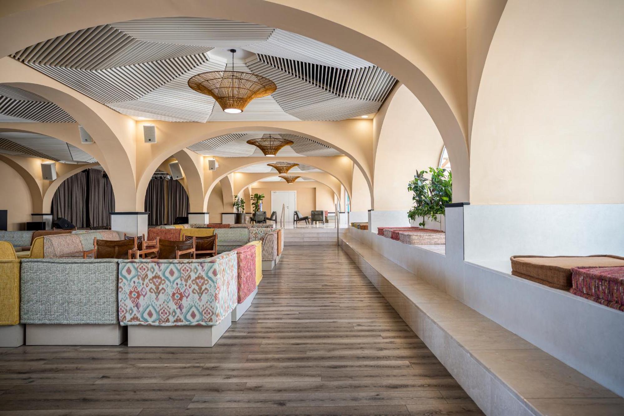 Hotel Neve By Atlas 4*