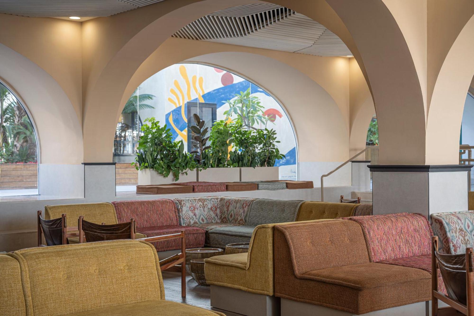 Hotel Neve By Atlas 4*